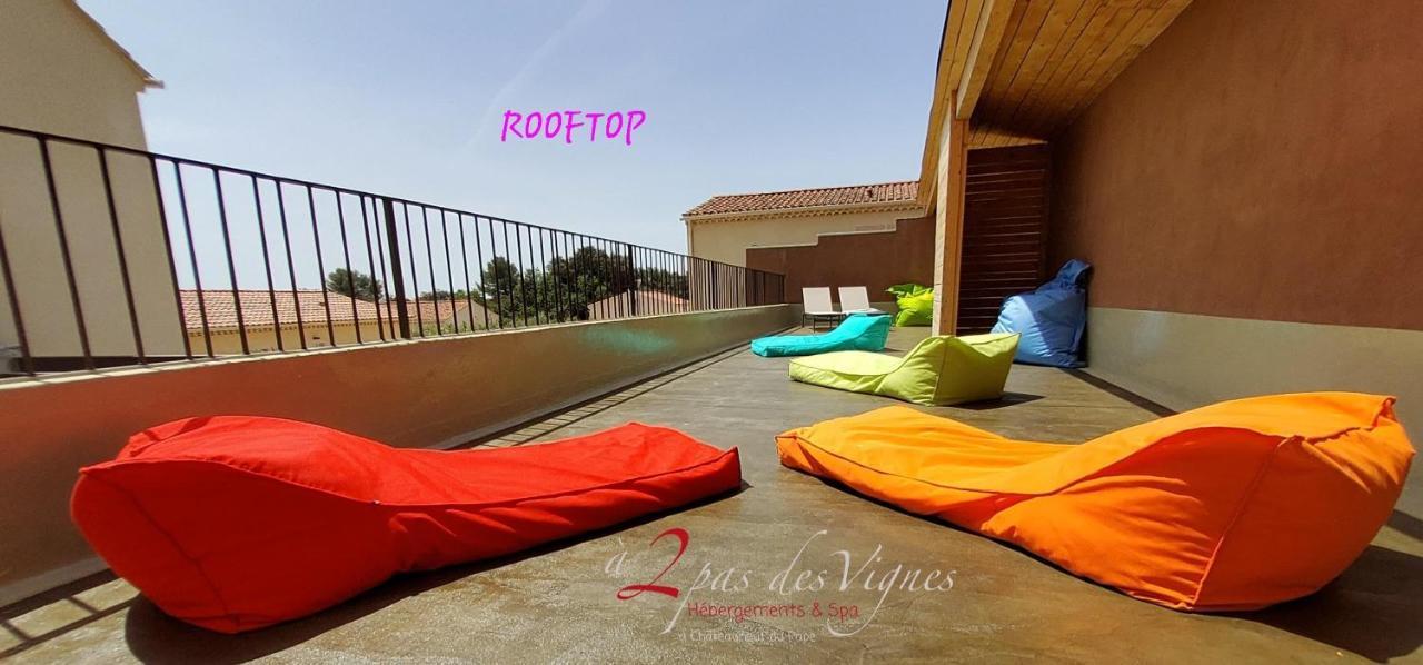 A 2 Pas Des Vignes, Hebergements Et Spa, Maison Numero 6, A Chateauneuf Du Pape Exterior foto